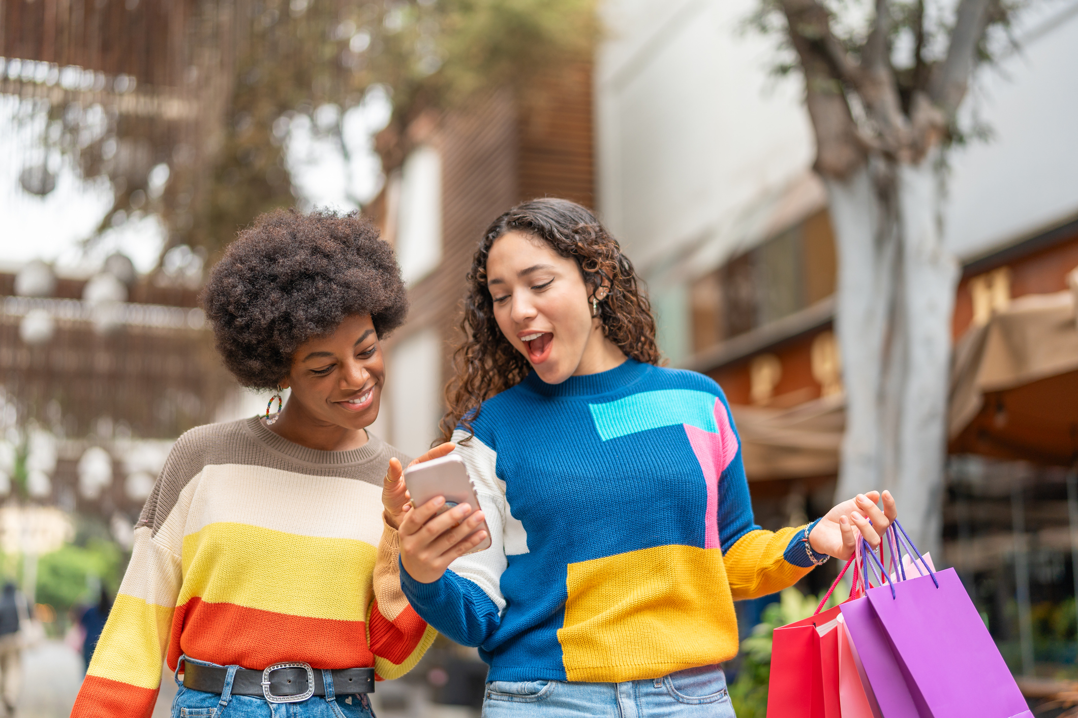 What are good coupon apps to share with my friends?
