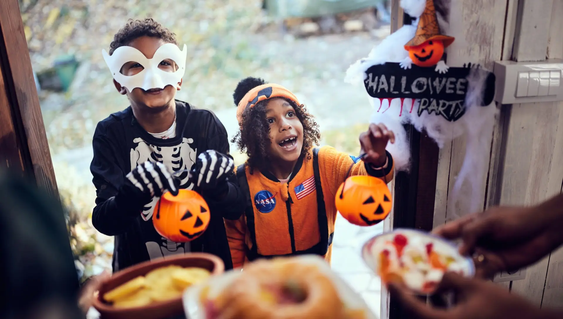 How to Celebrate Halloween on a Budget: DIY Costumes, Cheap Décor & Candy Deals