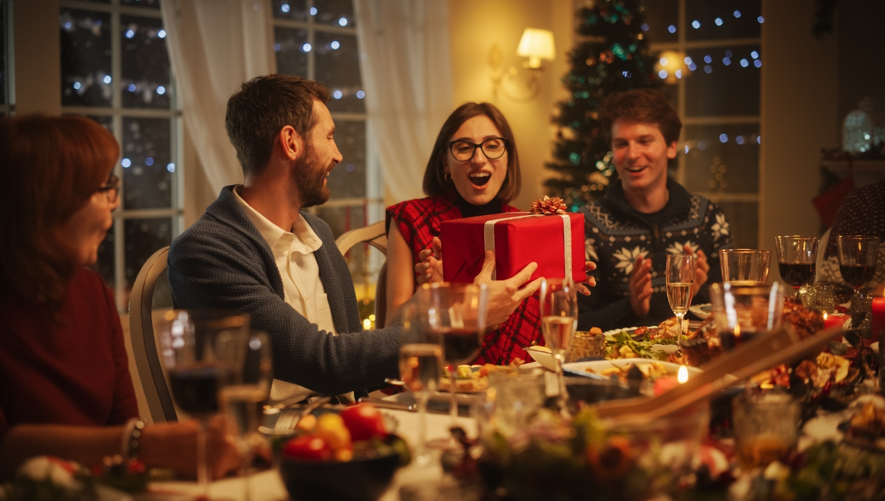 The 2025 Holiday Gift Guide That Actually Makes Gifting Easier (and Earns You Rewards)